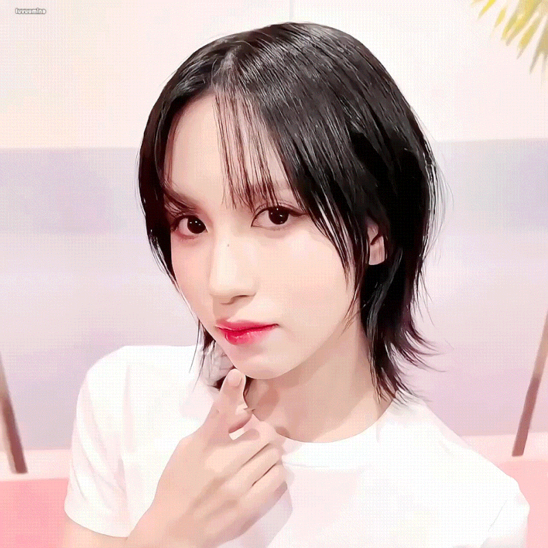 TWICE Mina's Layered Hush Cut and Short Cut GIFs: From Long Straight Hair to Short Hair