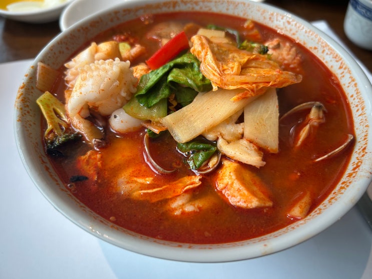  안암오거리 고려대학교 교수님들이 사랑하는 중식당 맛집 <미스터왕시즌2>(짬뽕, 탕수육)