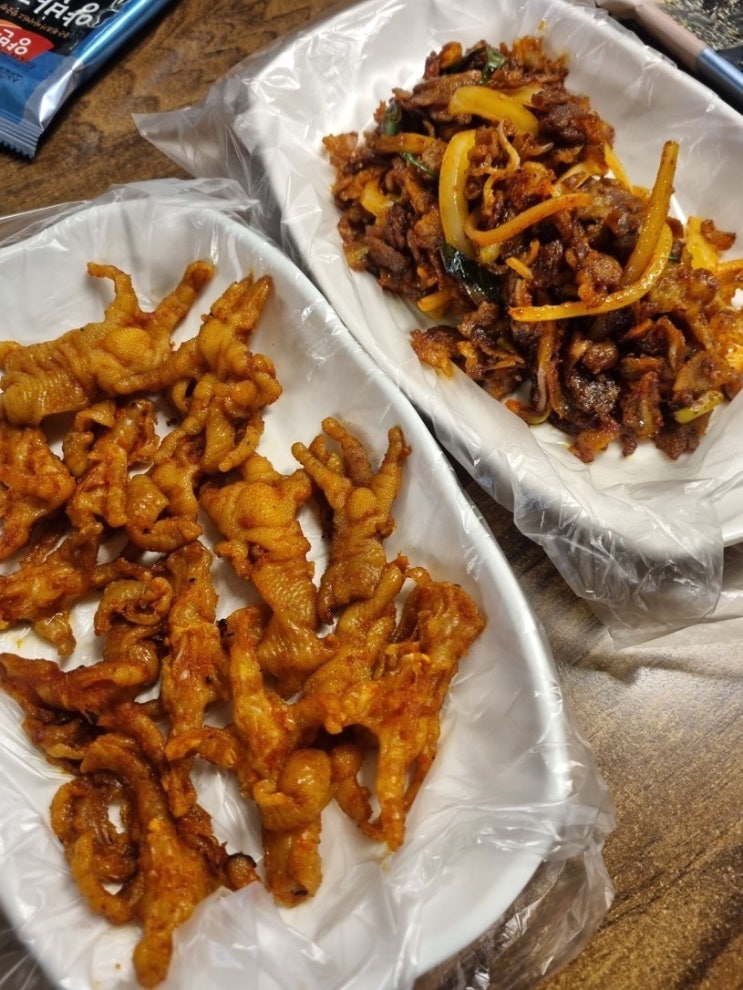  신촌 닭발 맛집 홍미닭발 오돌뼈 세트