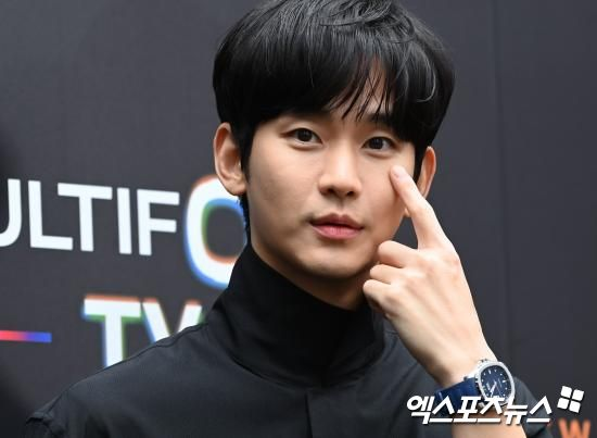 김수현, 故김새론과 '성인 1년' 교제 인정…채무 문제는 오직 '소속사' [종합]