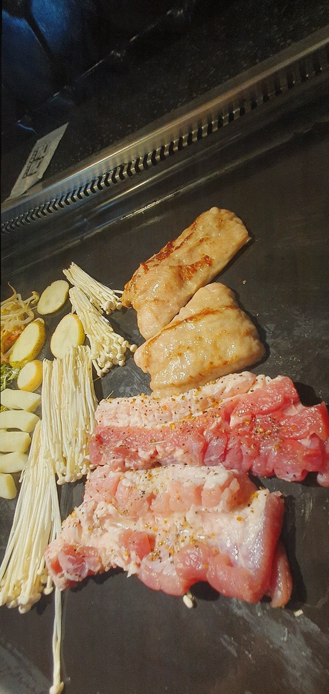  방촌역 맛집 배꼽숙성삼겹살과막창, 미나리와 함께하는 특별한 경험