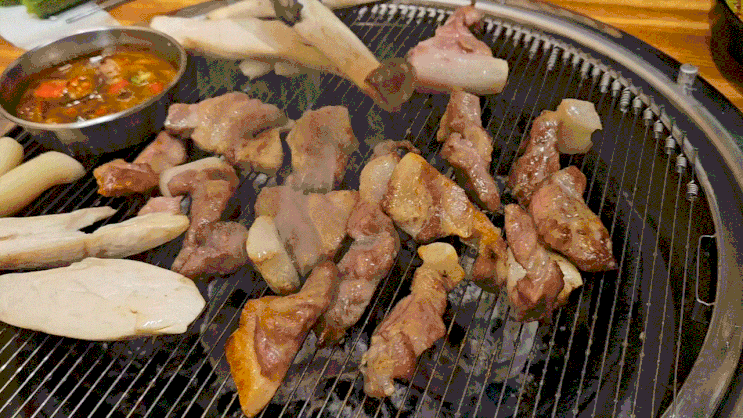  용산동맛집 골목돼장 국내산 돼지 뒷덜미살 가성비 좋은 가족외식 추천