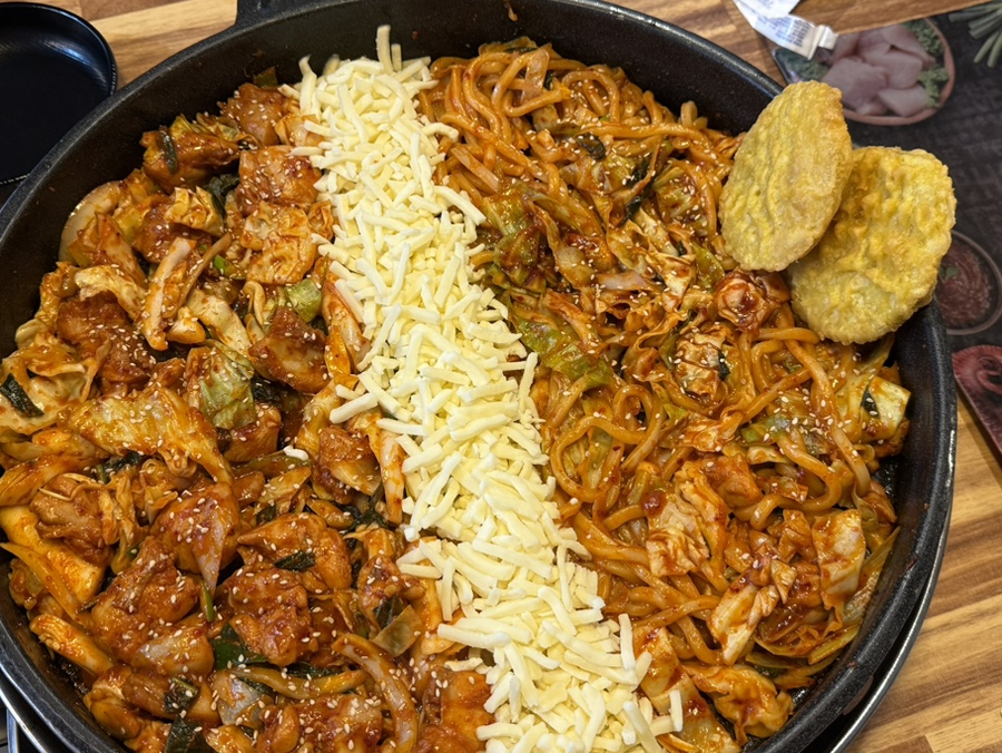 홍춘천치즈닭갈비 현화점 사진 1