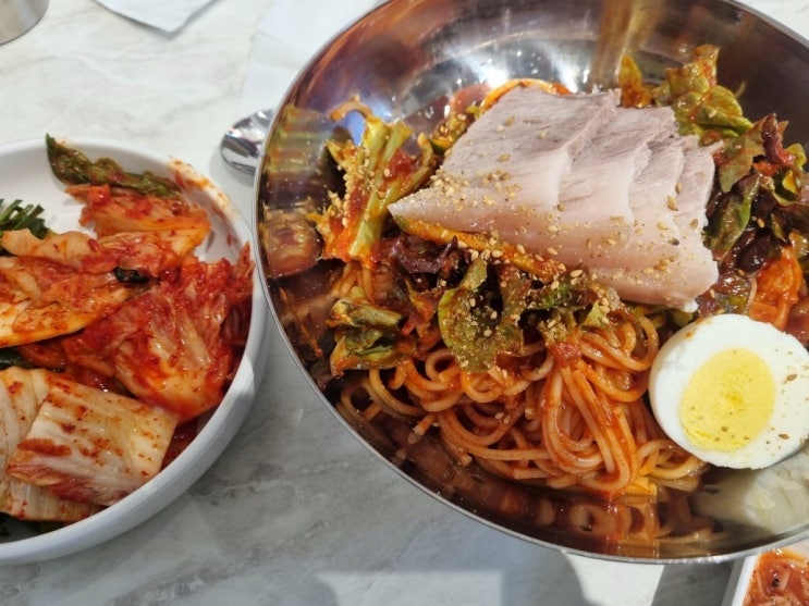  왕십리점심맛집 오소록 돔베고기, 비빔국수
