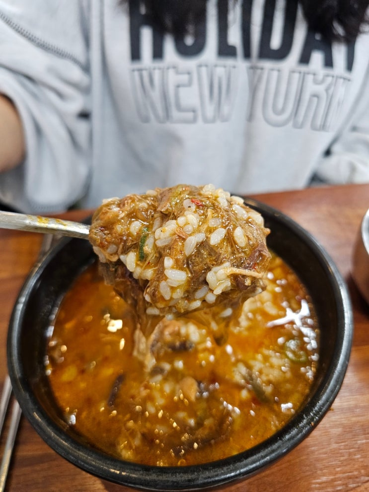  제주 고사리해장국과 돔베고기가 든든한 아침식사 가능한 맛집으로 추천하는 용두해장국