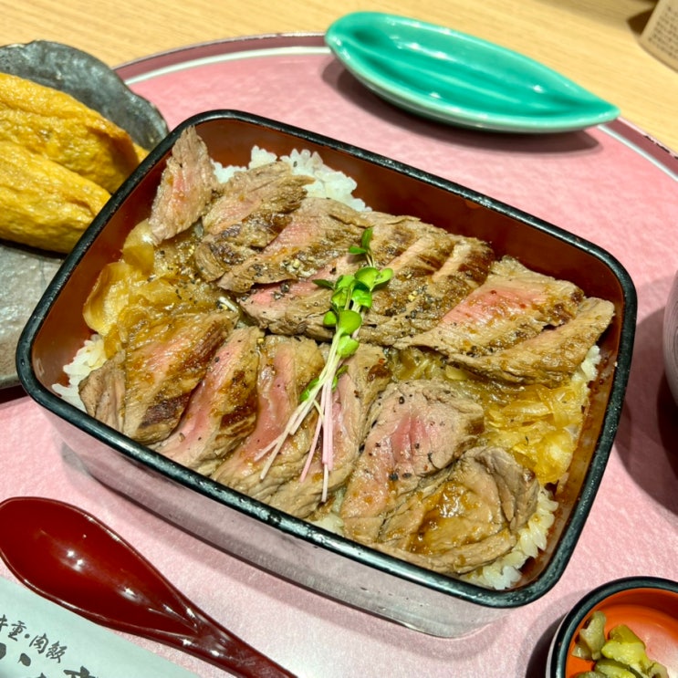 일본/오사카 [로만테이 오사카 루쿠아점] 우메다 루쿠아 백화점 지하 스테이크 덮밥 맛집 추천 !
