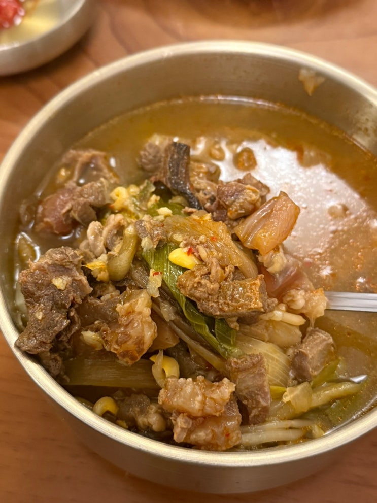  성수 맛집 말방국밥 소고기국밥, 육회비빔밥!