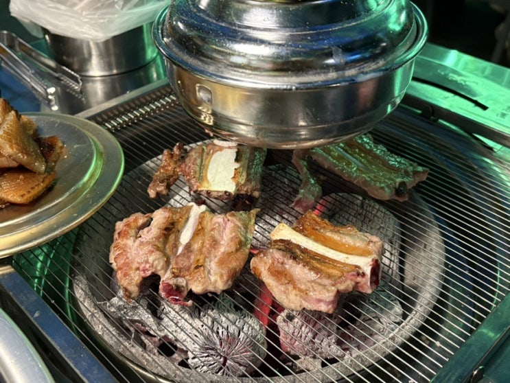  수완지구 고기집 구우움 수완본점 뼈구이 비빔국수 하이볼까지