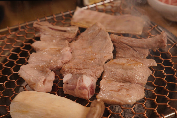  별미정 순천조례점, 고소한 돼지갈비와 다양한 밑반찬