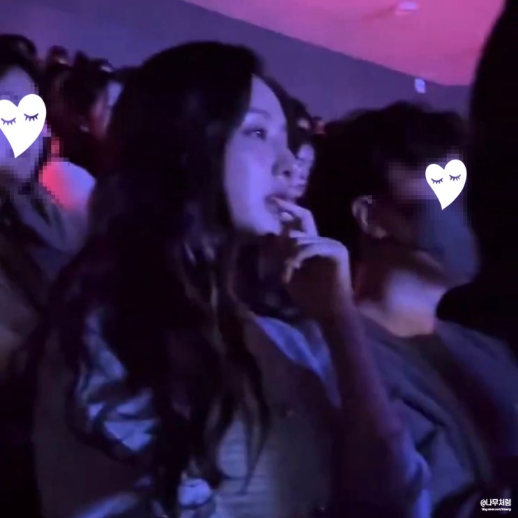 제니 콘서트 인천에 나타난 <b>김지원</b> 뉴진스 유재석?! 40명이... 
