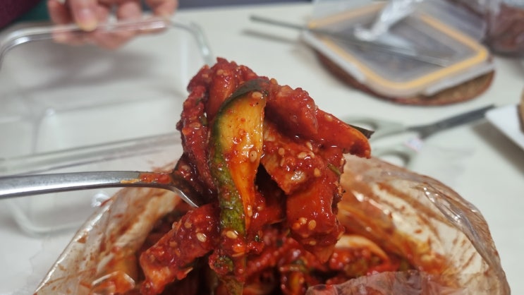  25년 전통의 맛, '홍어와탁주' 홍어무침으로 즐기는 건강한 한 끼 식사