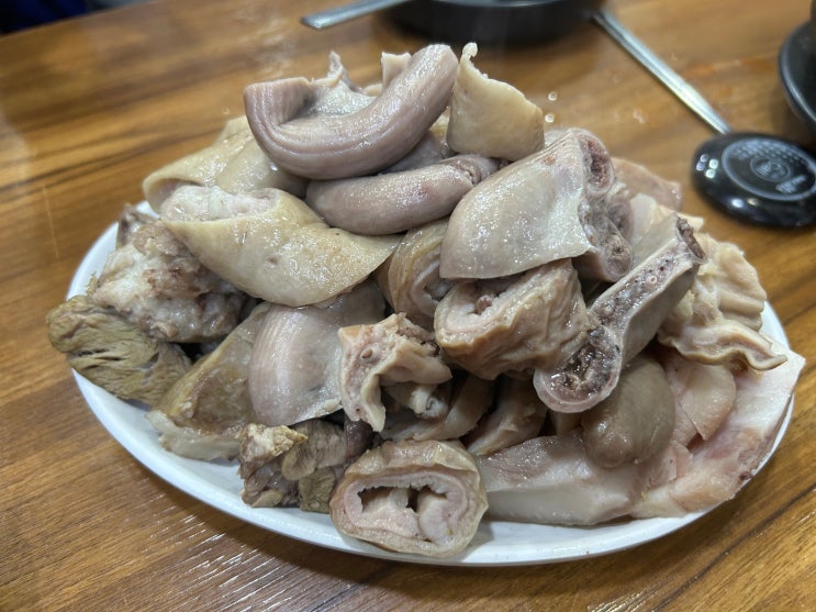  소주가 바로 떠오르는 상봉역 순대국 맛집 <먹거리집>(술국, 내장)