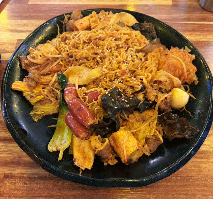  신사동 마라탕 신사역 맛집 샤오당쟈마라탕 신사본점 마라샹궈 꿔바로우 후기