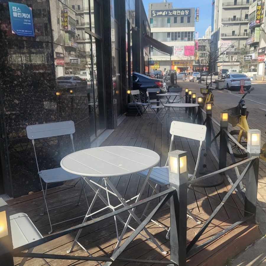 카페 인 더 문 율량점 사진 3