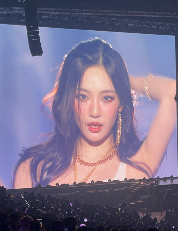 요즘 카리나,윈터 보다 이쁘다는 에스파 '닝닝'의 한쪽 눈이 거의 안 보이는 이유..jpg