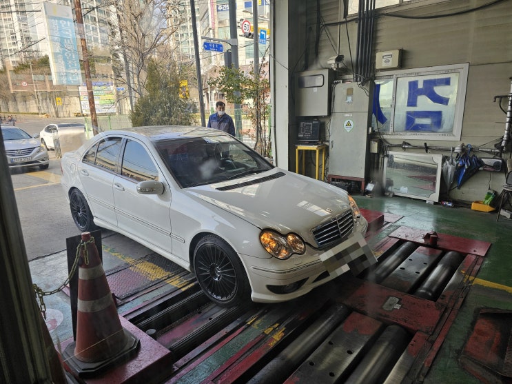 벤츠 W203 C32 AMG 정기검사 통과! 벤츠 W203 C32 AMG 정기검사 통과!