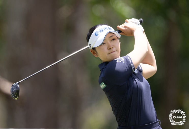<b>유현조</b>·박보겸, KLPGA 개막전 3R 공동 <b>선두</b>...3위 그룹과... 