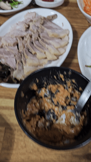  (광주 동구) 밥숟가락을 멈출 수 없는 우렁쌈밥정식 맛집 -산수쌈밥-