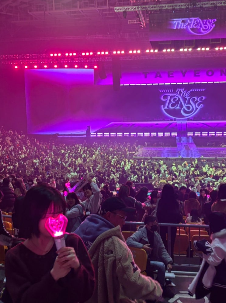 <b>태연</b>콘서트 THE TENSE 서울... 태여나 <b>솔로</b> 데뷔 <b>10주년</b>... 