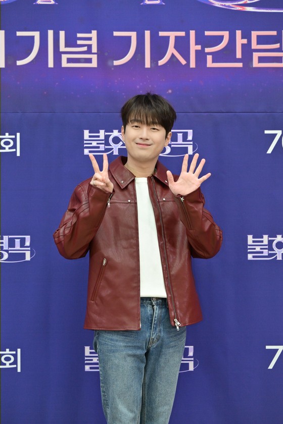 [기사공유] 이찬원 `<b>불후의 명곡</b>` <b>700회</b>에 감개무량 “'불후의... 