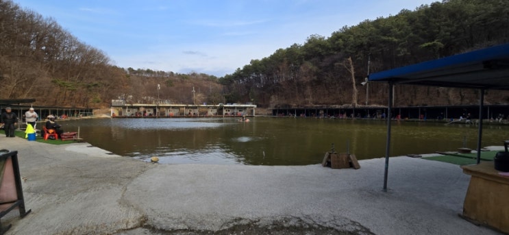 개장전 좋은 조황을 보이는 파주 문화낚시터.