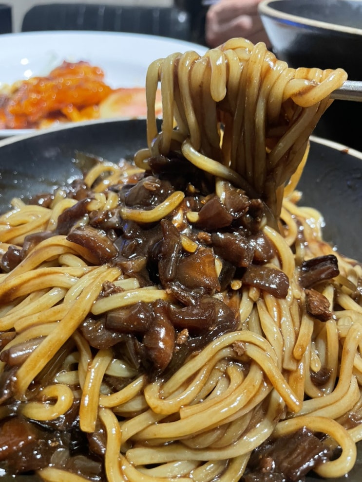  거제 수월 맛집 깔끔한 육수의 짬뽕탕과 아이가 좋아하던 짜장면/모던중식당 '도마'