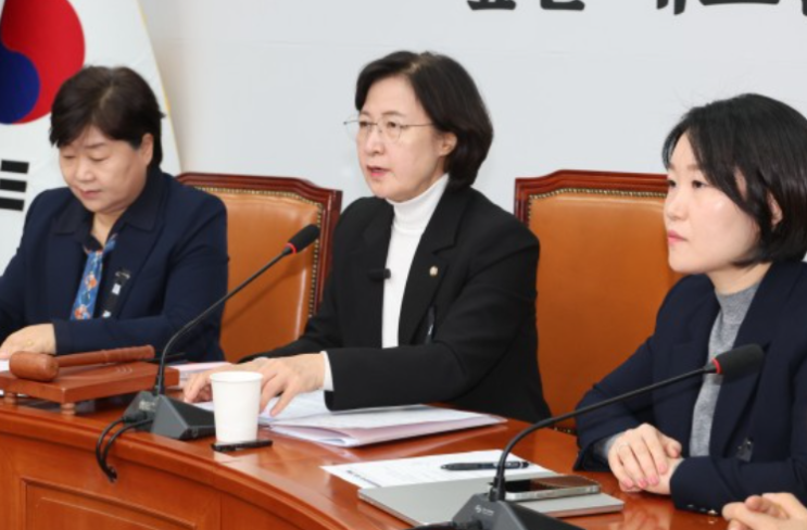 민주당, 비상<b>계엄</b> 전 군사작전 <b>의혹</b>…북 도발 유도 논란