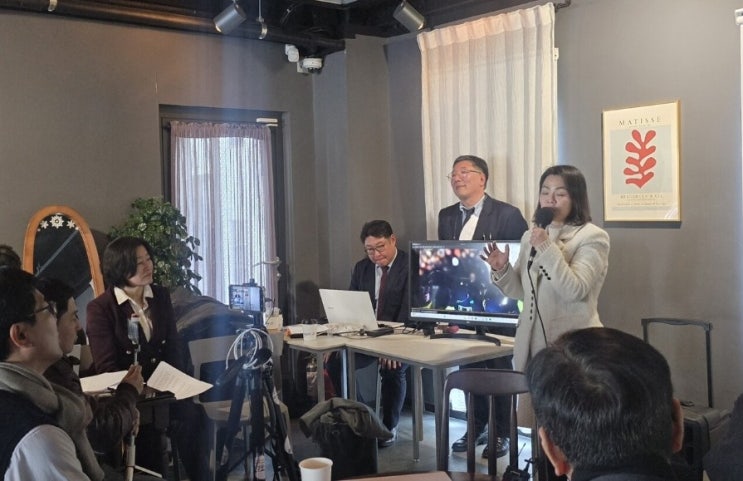 <b>서부지법</b> 피고인과 변호인단, " 법원은 야간에도 출입이 허용된... 