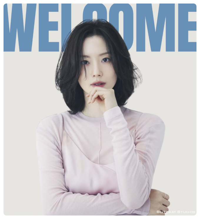 문채원 소속사 <b>블리츠웨이</b>스튜디오 <b>전속 계약</b> 프로필 사진 공개