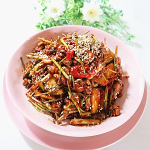 바다 고둥 무침 만들기/고동 초무침 맛있게 만드는 법/제철 요리/고동 먹는 법/바다 고동 효....