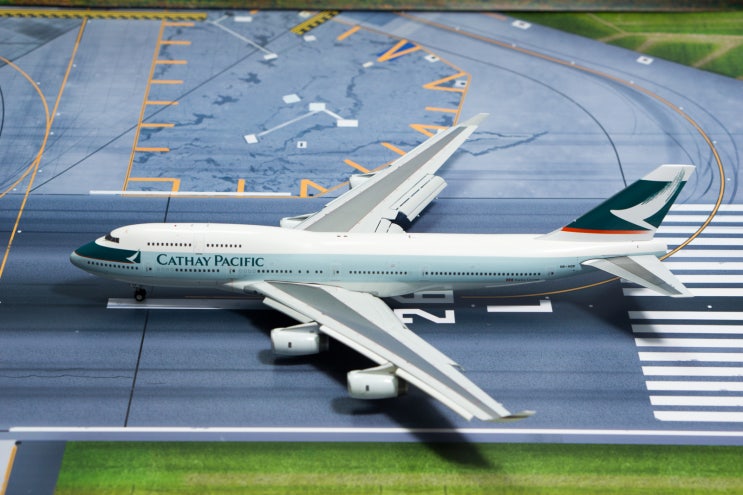  1:200 JC wings Cathay Pacific 캐세이퍼시픽 B747-400 VR-HOV 'flaps down' 다이캐스트 모형
