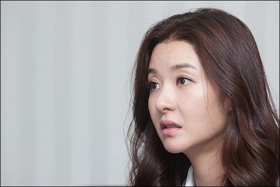 배우 송선미, 연극 '분홍립스틱'으로 무대 복귀