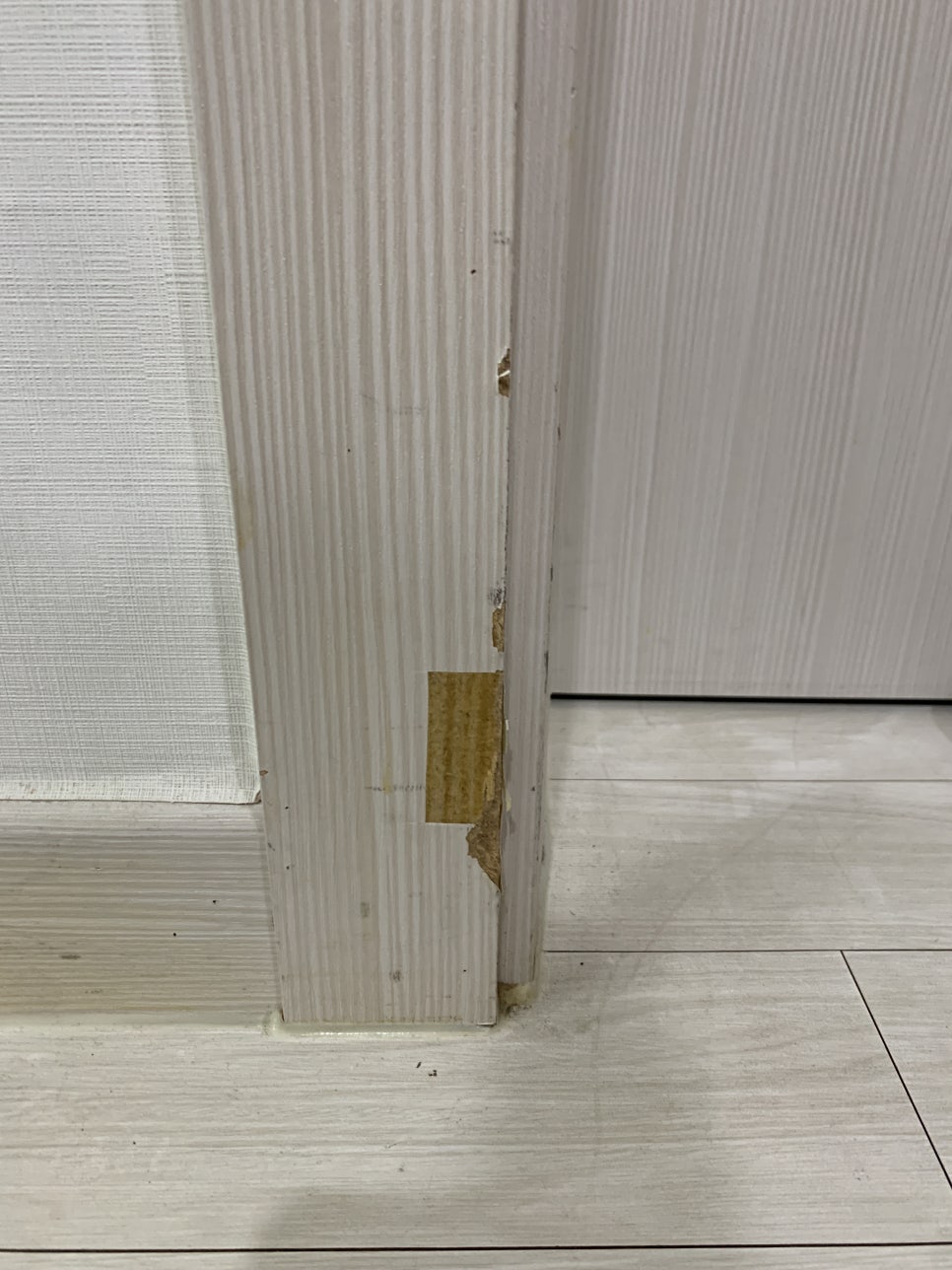문틀보수 벗겨진시트지 필름부분수리복원