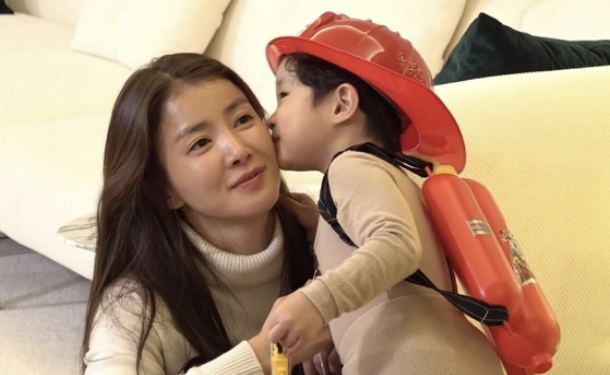 <b>이시영</b>, 행복했던 결혼 8년… 결국 <b>이혼</b> 엔딩