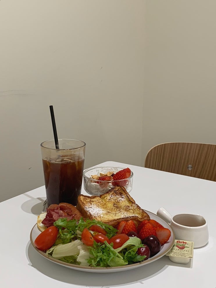  군산 나운동 드앤/브런치카페 소금빵 답례품 샌드위치