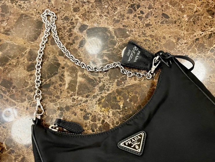  프라다 가방 종류 숄더백 크로스백 백팩 캉카스백화점에서 쇼핑