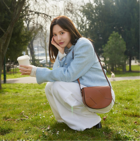  이나연 픽 봄코디 필수템 트위드자켓 패션