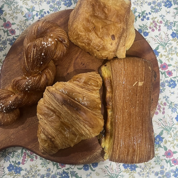  압구정 카페 크루아상 맛집 플링크