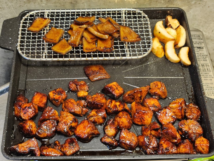  서면 고기 맛집 고정점 서면본점 구워주는 목살 불고기와 껍데기