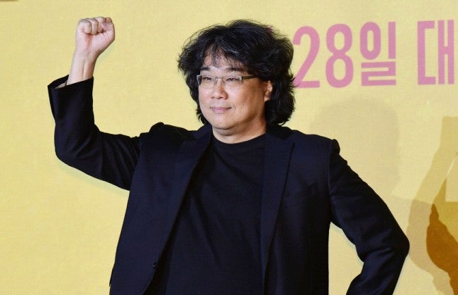 '연세대 운동권' 봉준호 감독, 뜬금없는 구치소 수감 공개...최루탄 냄새 좋아해 '연세대 운동권' 봉준호 감독, 뜬금없는 구치소 수감 공개...최루탄 냄새 좋아해