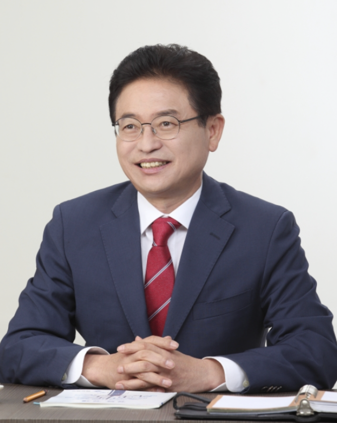 이철우 경북도지사 프로필 - 고향 재산 나이 학력 선거이력 가족관계