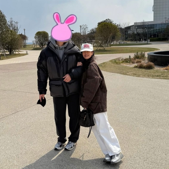 <b>손예진 현빈</b> 좋겠다 서로가 부부라서