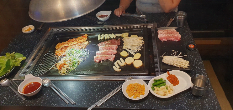  [맛집리뷰] 방촌동 배꼽숙성삼겹살과막창, 깊고 풍부한 고기 맛