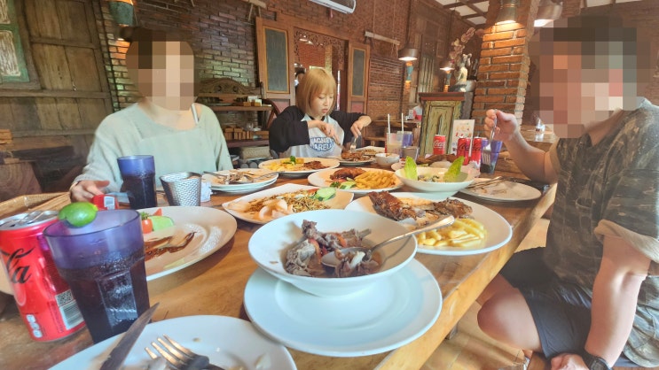  발리 선셋로드 그릴 맛집 - iiga Warung Sunset Road