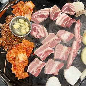 대청역 보성녹돈 | 일원동 맛의거리 삼겹살 맛집 보성녹돈 솔직 후기