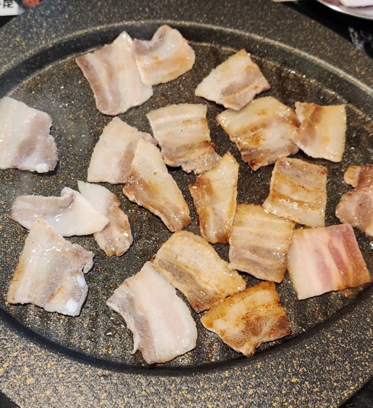  인천 연수동 나사렛병원 근처 냉삼 가성비 맛집 "신흥삼겹살(냉삼어때)"