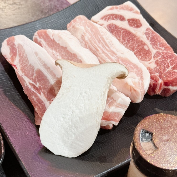  여수맛집 여수 시청 학동 생고기 전문점 '더삼겹'