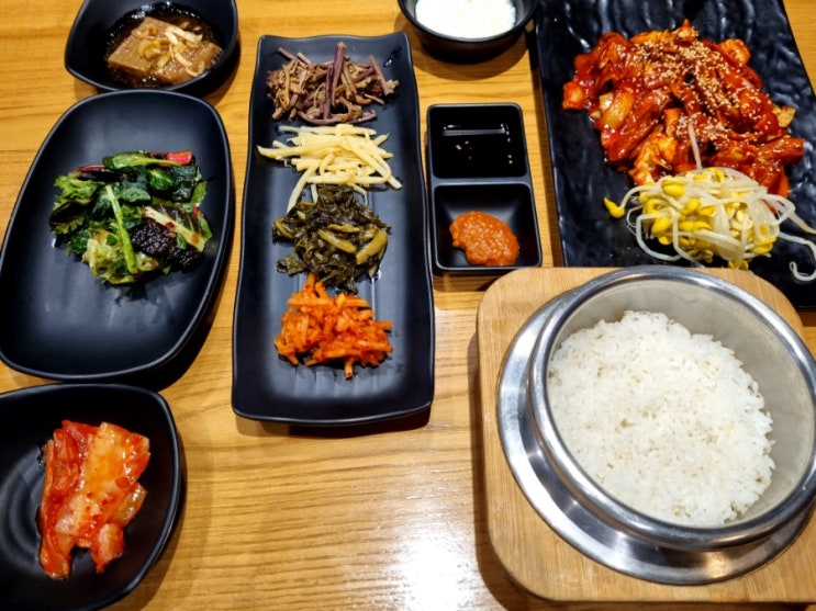  수원역 타임빌라즈(롯데몰) 제육 맛집 :: 만석장