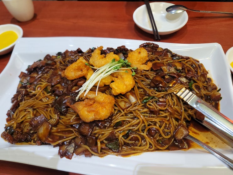  인천 중구 북성동 차이나타운에 위치한 사천쟁반짜장 맛집 연경 내 돈 내산 후기