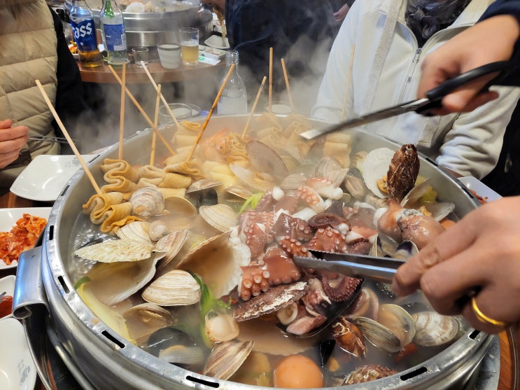  [서울 강북구 맛집] 조개깡패연구소 수유점 - 푸짐한 조개전골